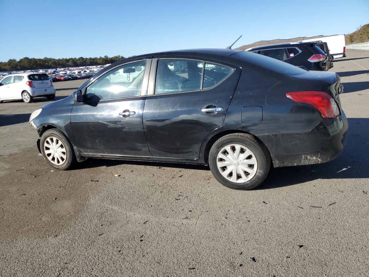 2012 Nissan Versa - Image 2