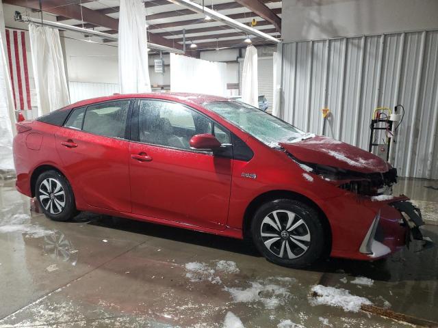  TOYOTA PRIUS 2018 Красный