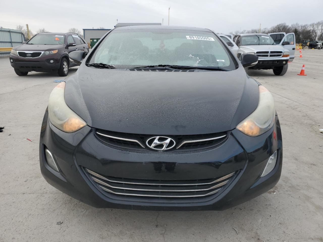 2011 Hyundai Elantra - Image 5