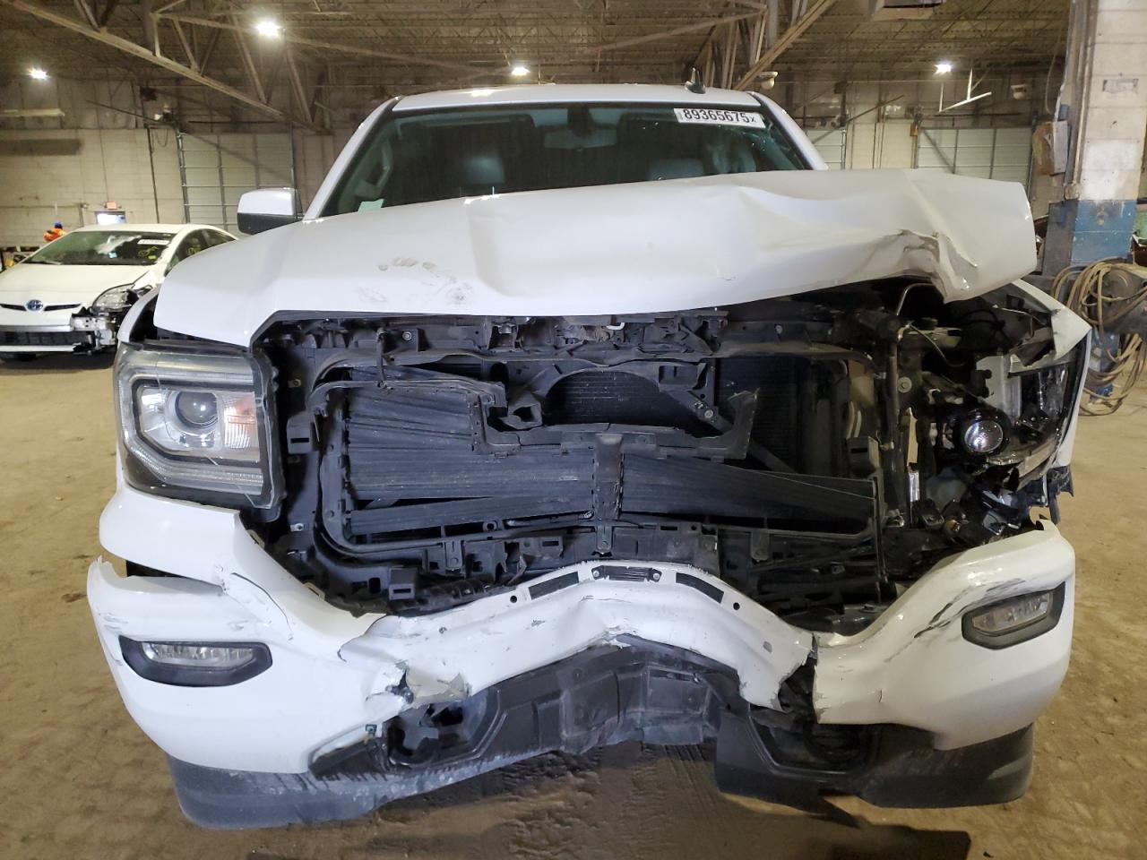 2017 GMC Sierra - Image 5