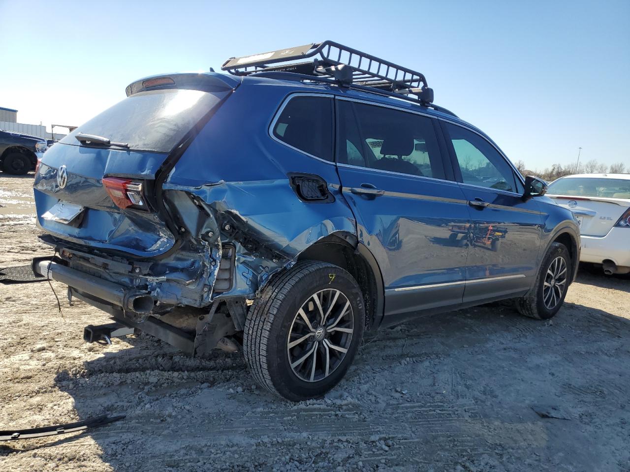 2020 Volkswagen Tiguan - Image 3