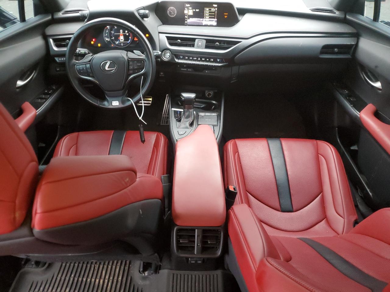 2022 Lexus UX - Image 8