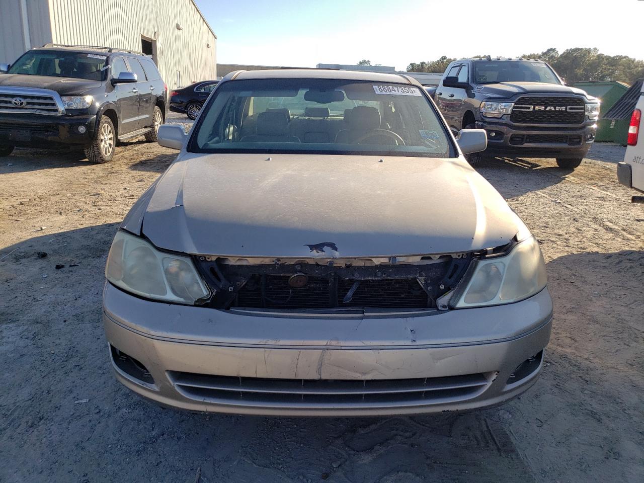 2001 Toyota Avalon - Image 5