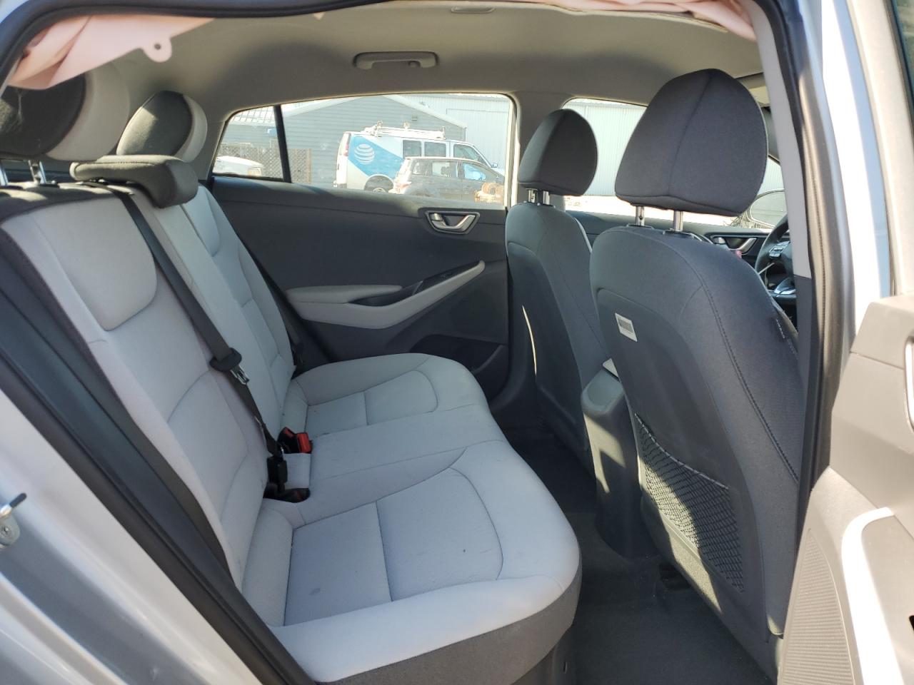 2022 Hyundai IONIQ - Image 11