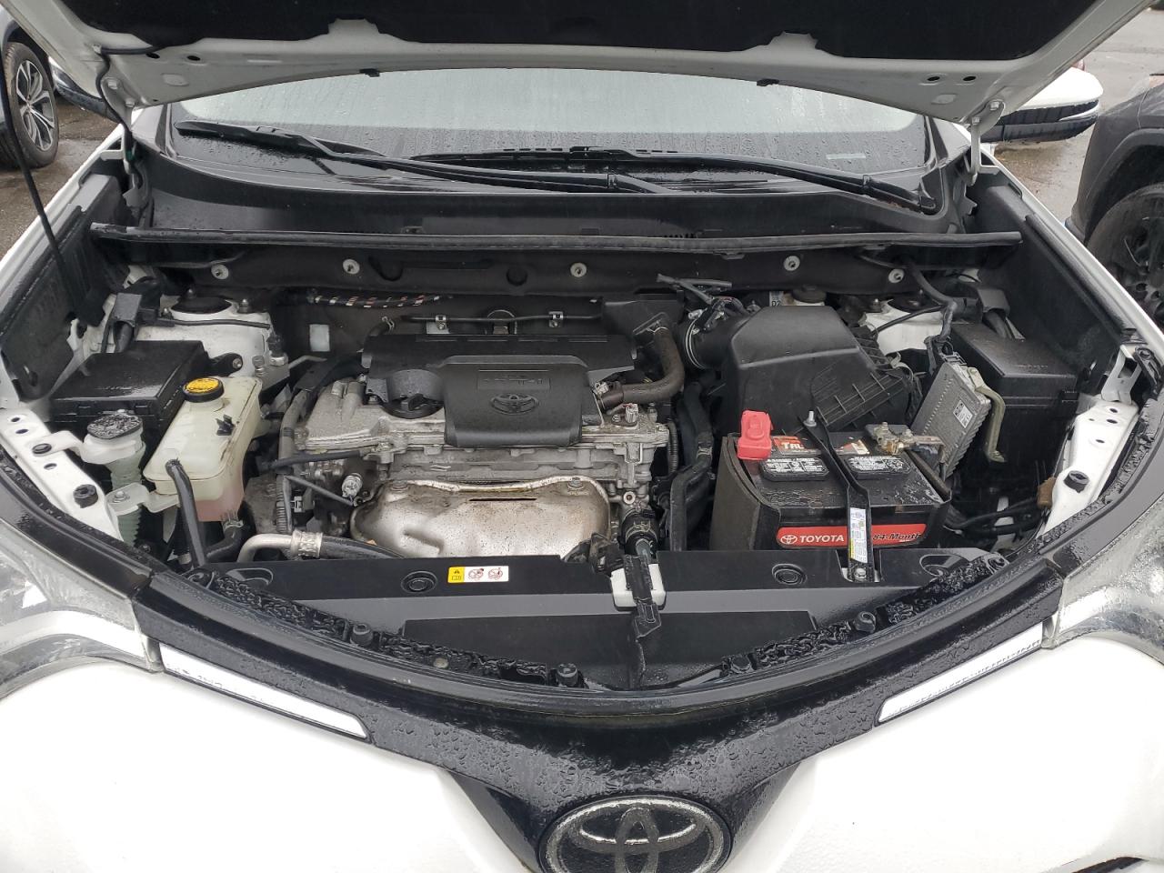 2018 Toyota RAV 4 - Image 12