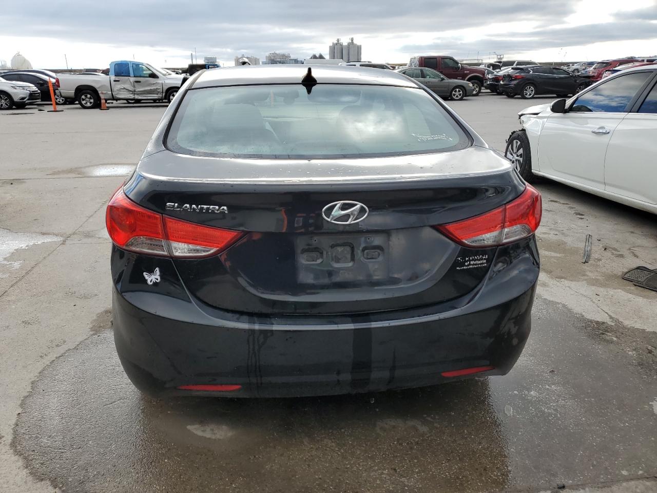 2013 Hyundai Elantra - Image 6
