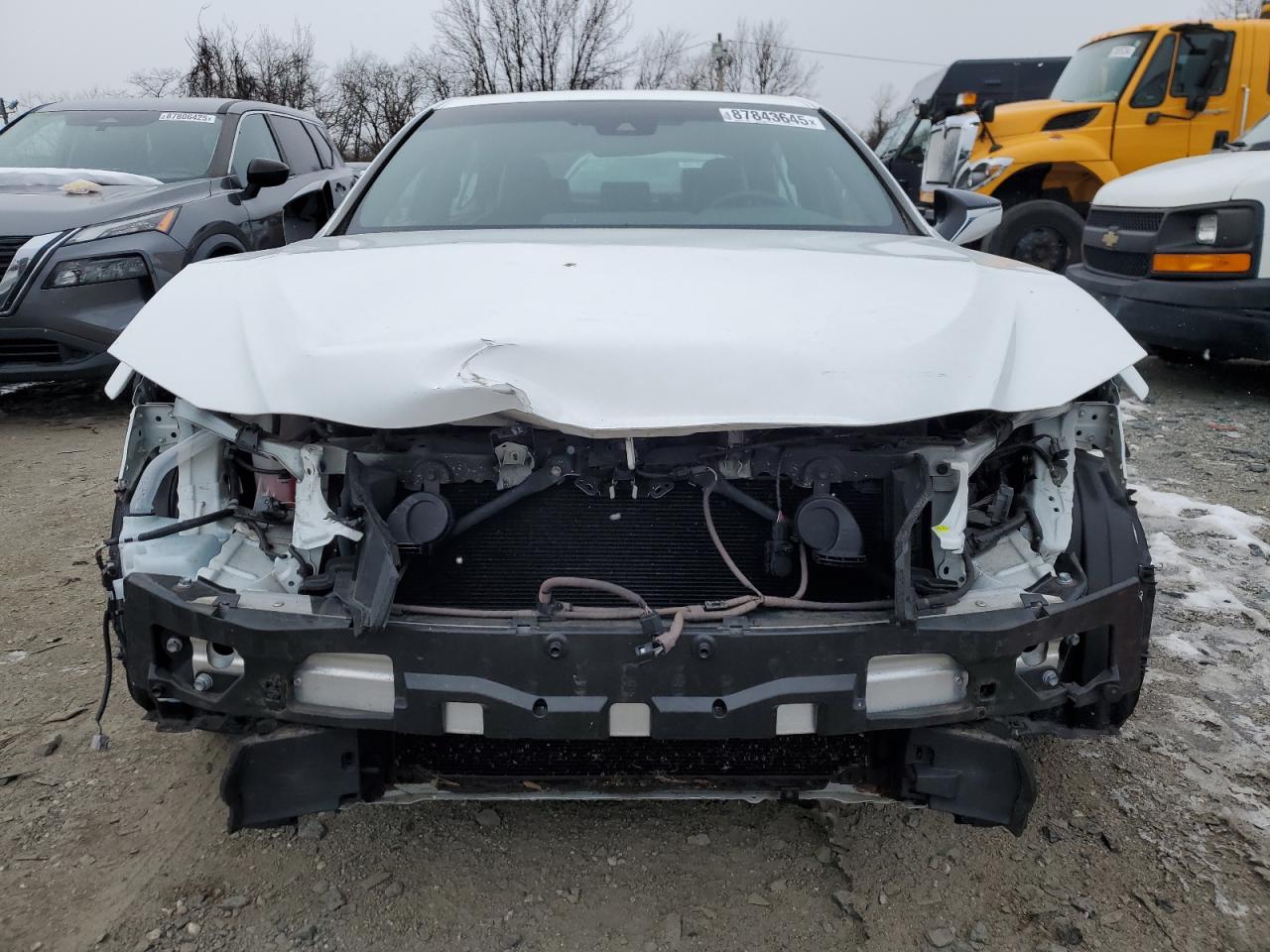 2019 Lexus ES - Image 5