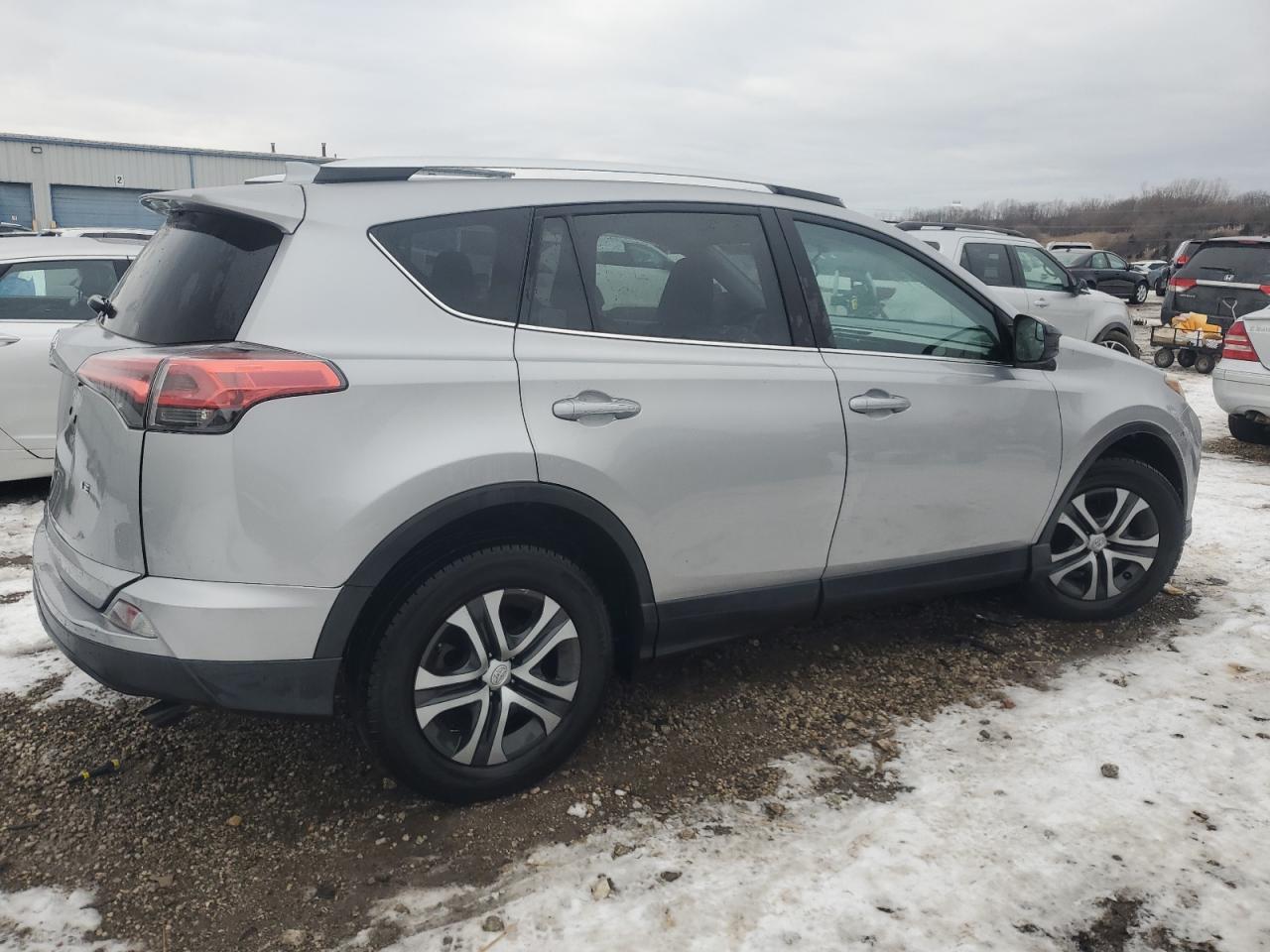 2016 Toyota RAV 4 - Image 3
