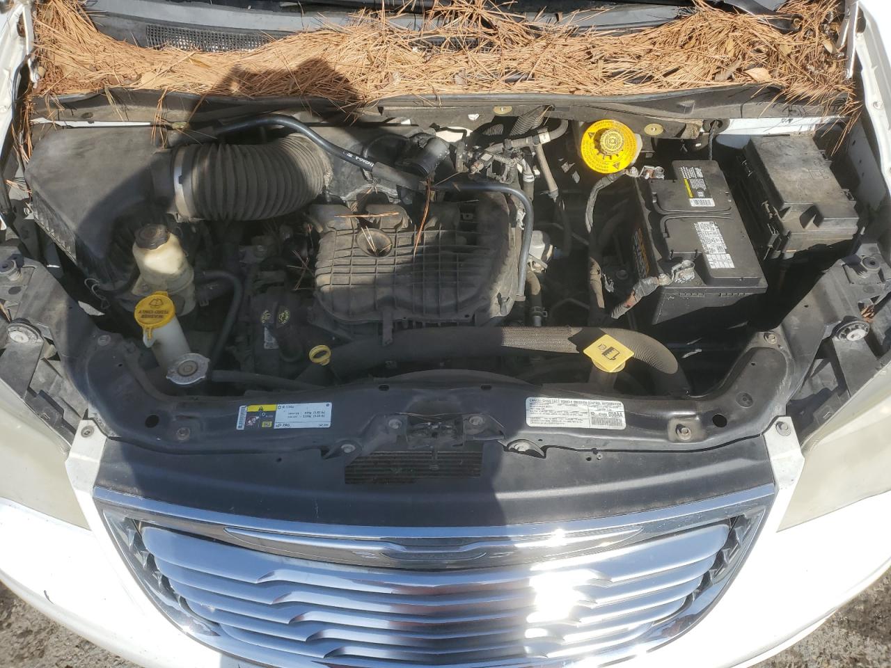 2014 Chrysler Town & Country - Image 12