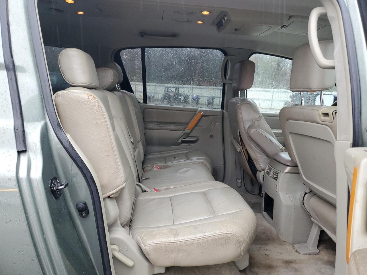 2004 Infiniti QX56 - Image 11