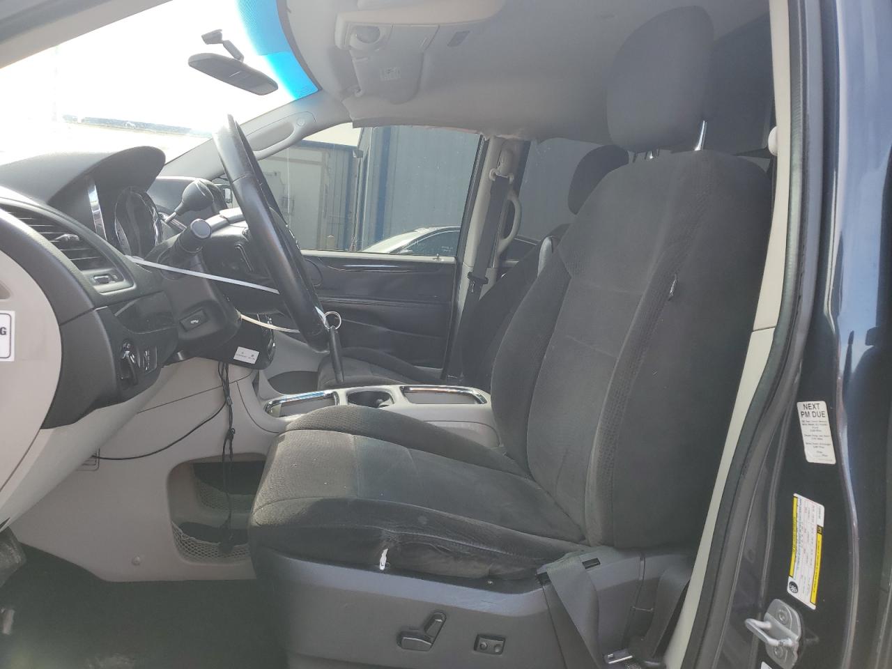2014 Dodge Caravan - Image 7