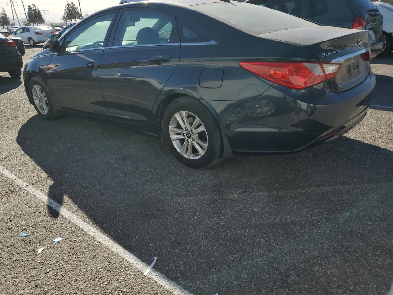 2013 Hyundai Sonata - Image 2