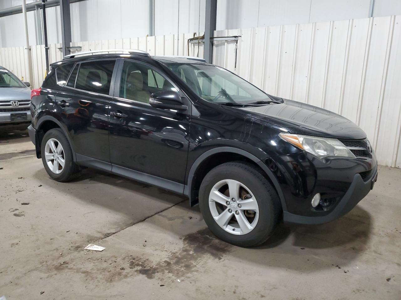 2013 Toyota RAV 4 - Image 4