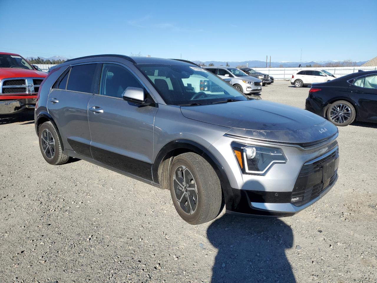 2023 Kia Niro - Image 4