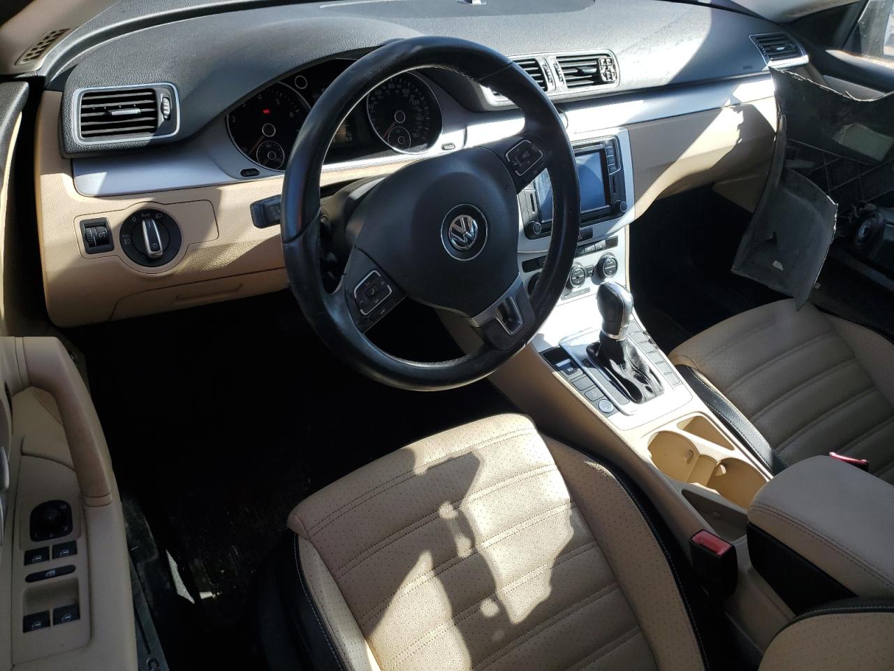 2016 Volkswagen Passat CC - Image 8