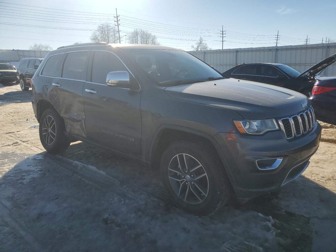 2017 Jeep Grand Cherokee - Image 4