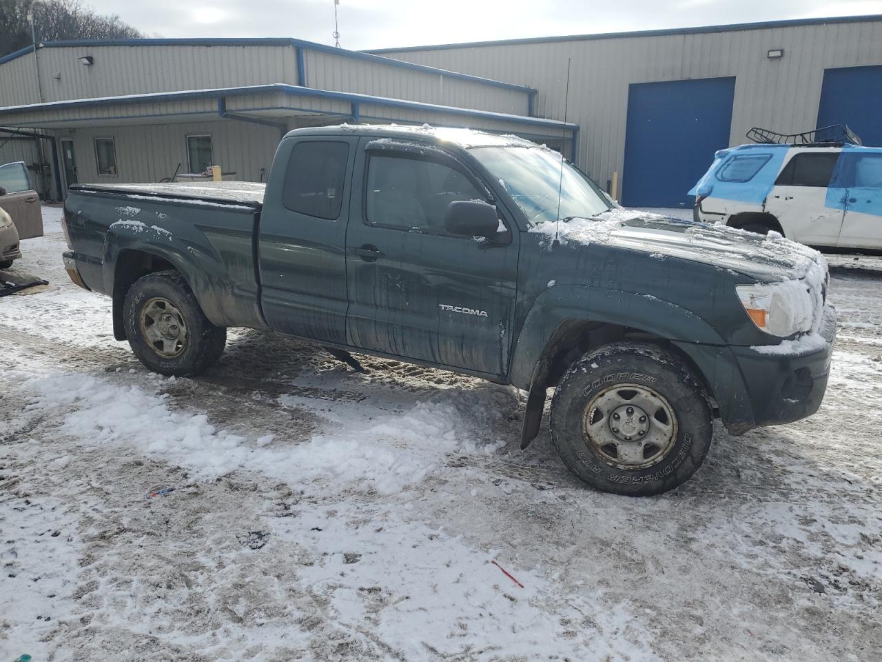 2010 Toyota Tacoma - Image 4