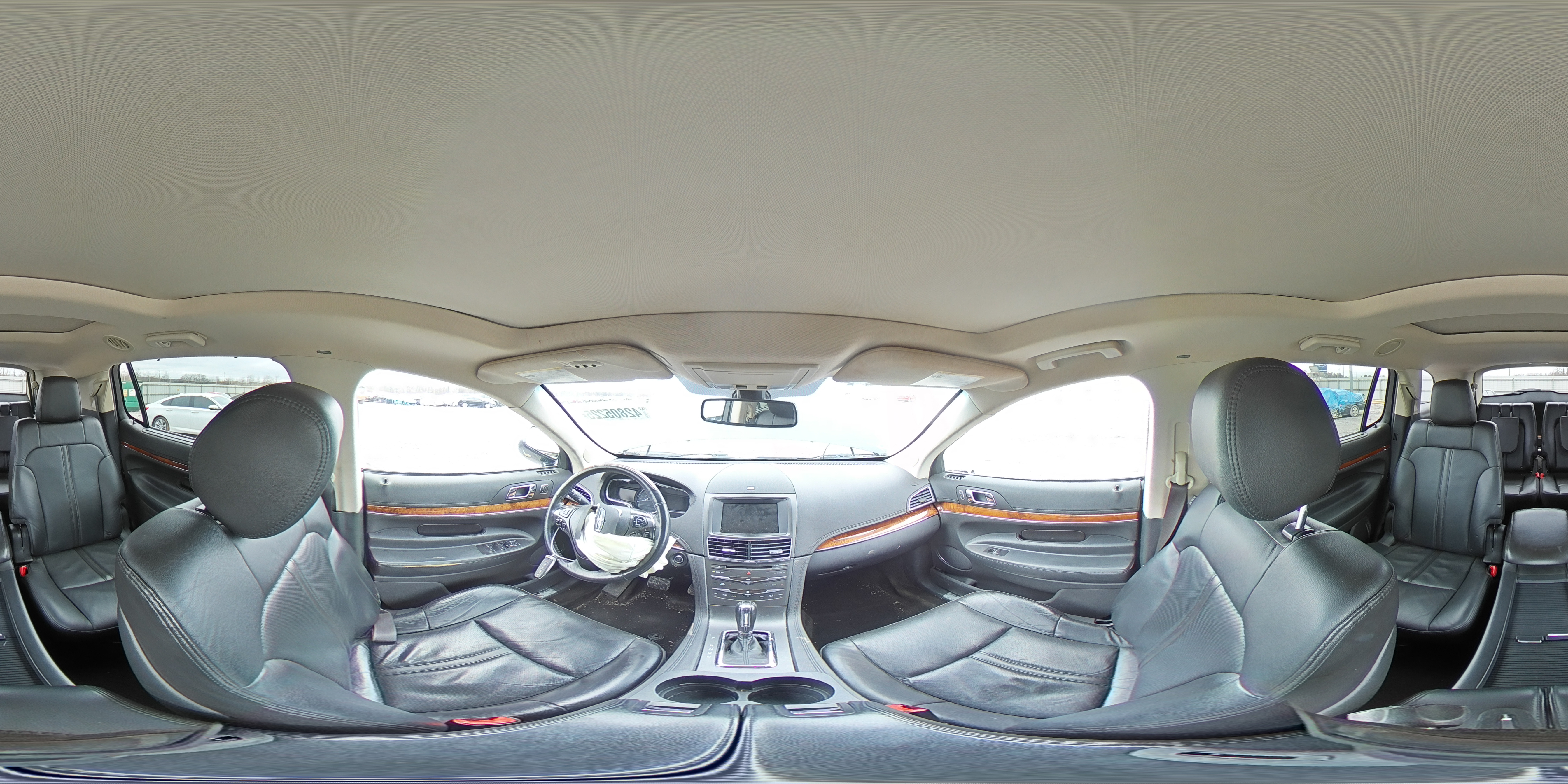 2014 Lincoln MKT - Image 14
