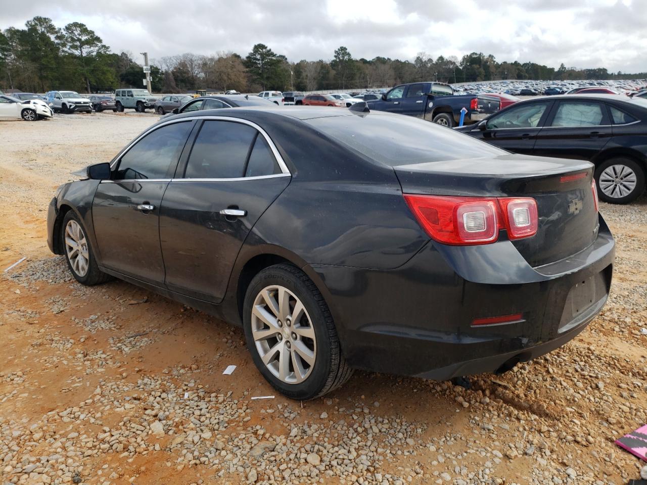 2014 Chevrolet Malibu - Image 2