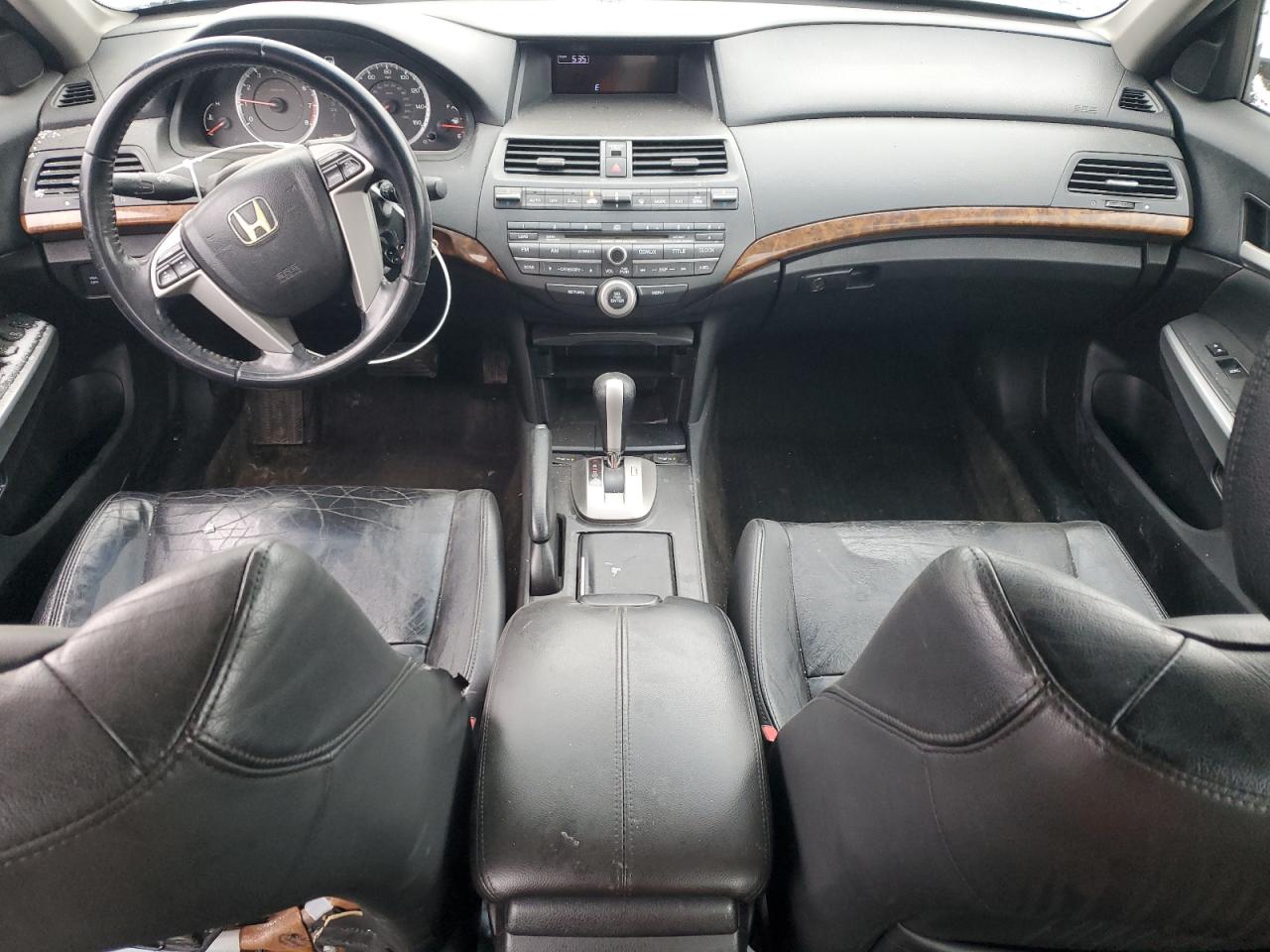 2009 Honda Accord - Image 8