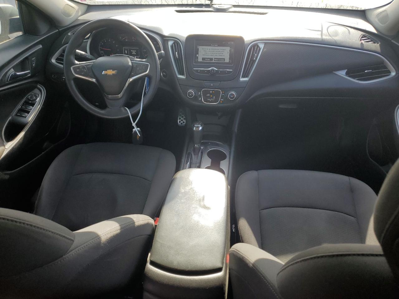 2017 Chevrolet Malibu - Image 8