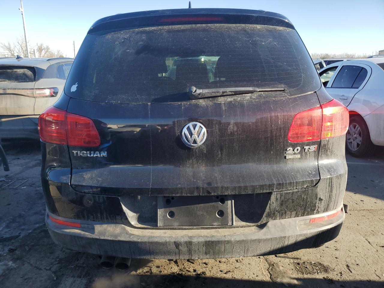 2017 Volkswagen Tiguan - Image 6