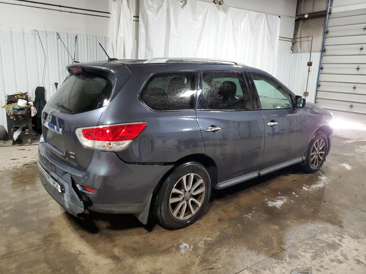 2013 Nissan Pathfinder - Image 3
