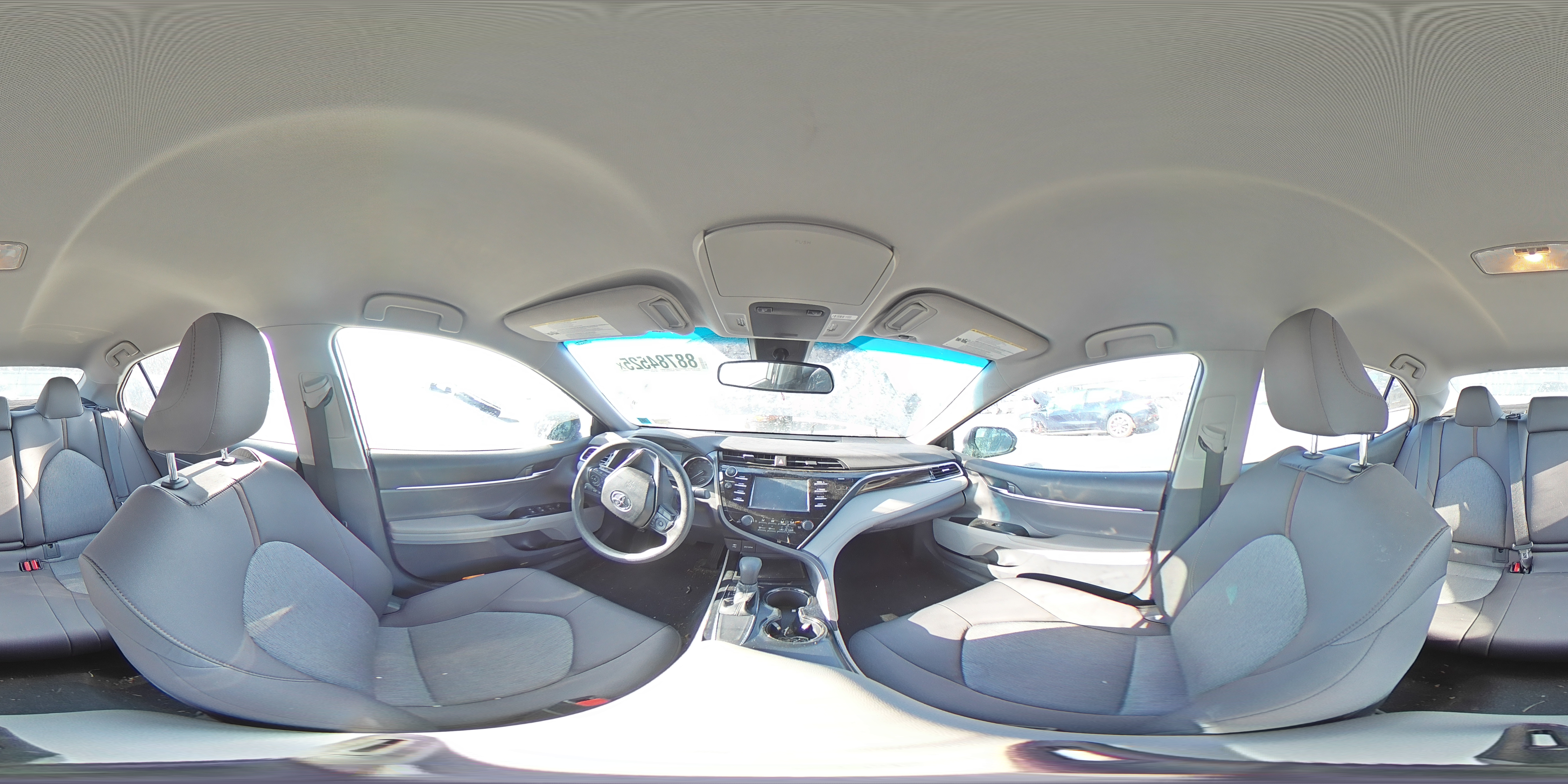2018 Toyota Camry - Image 13