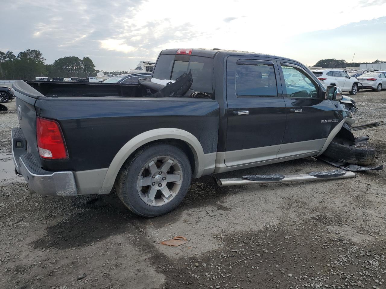 2010 Dodge RAM - Image 3