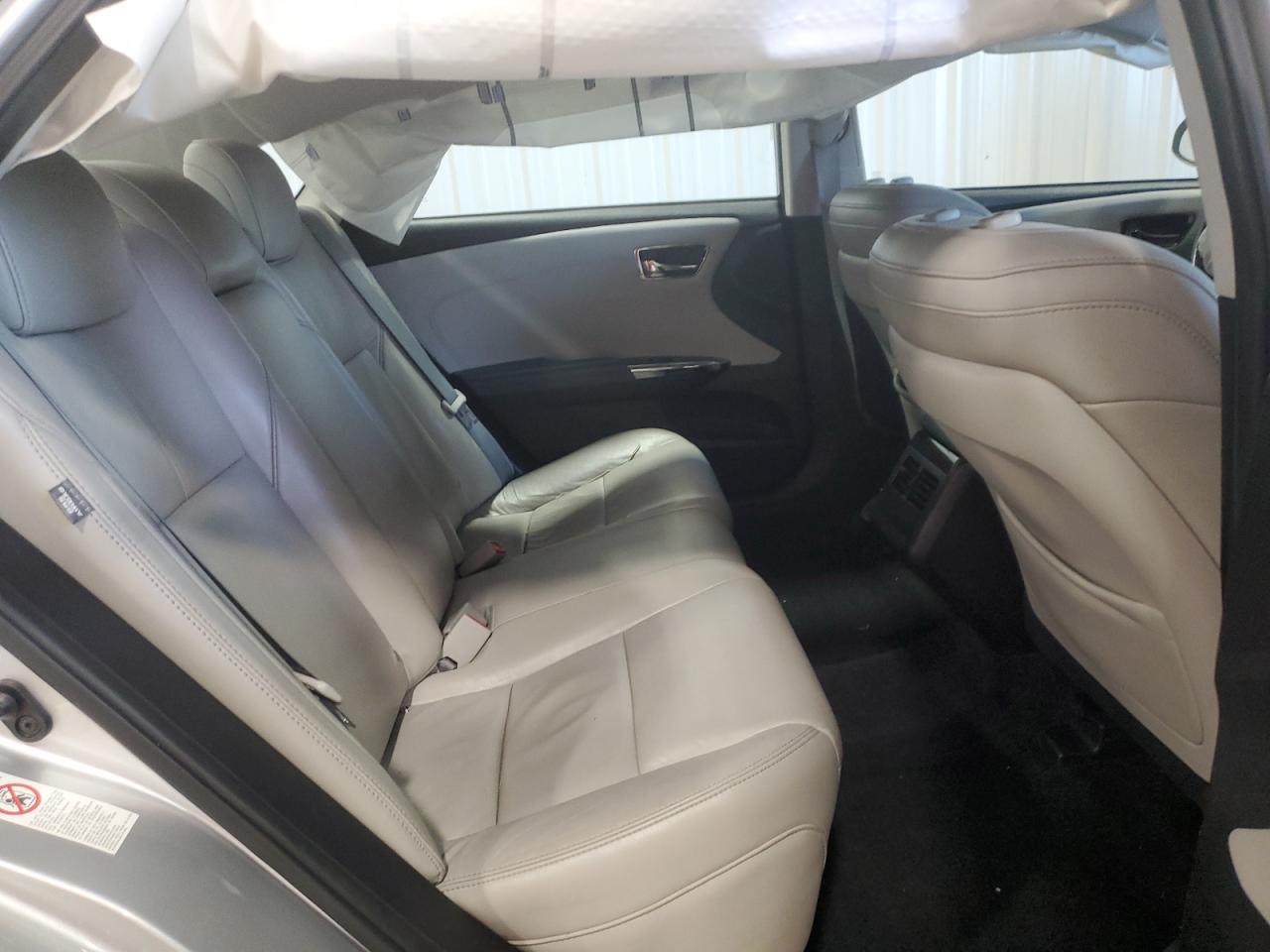 2014 Toyota Avalon - Image 11