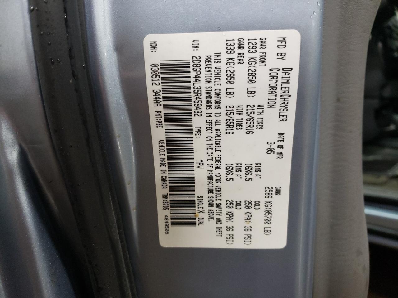 2005 Dodge Caravan - Image 13