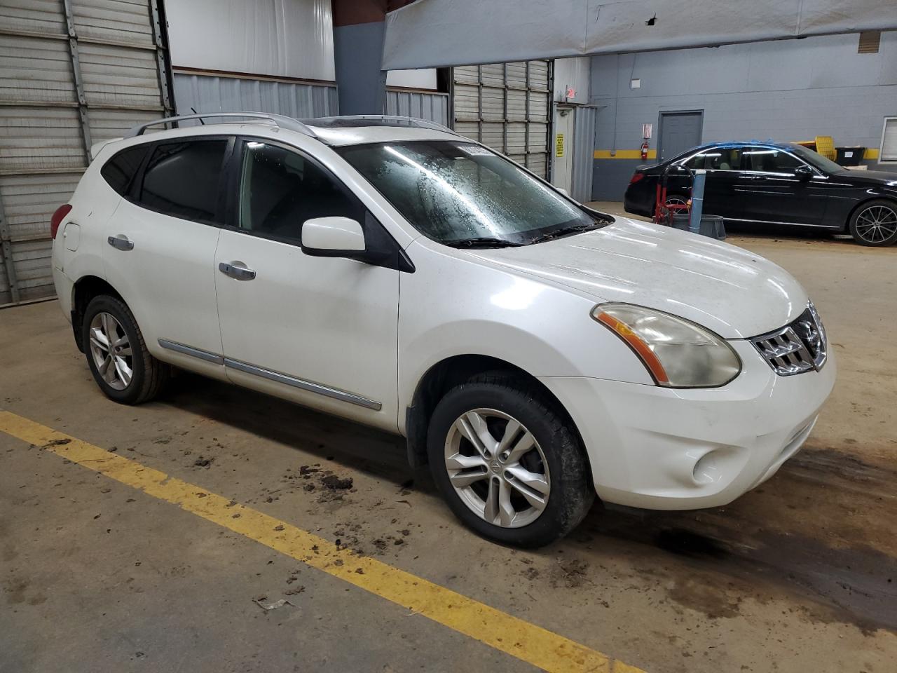 2013 Nissan Rogue - Image 4