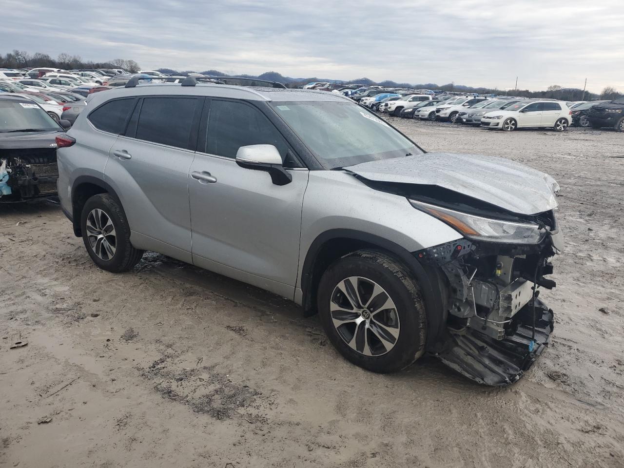 2020 Toyota Highlander - Image 4