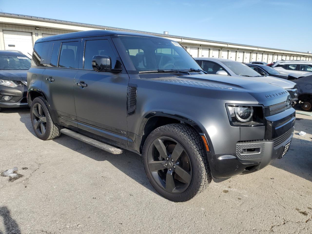 2024 Land Rover Defender - Image 4