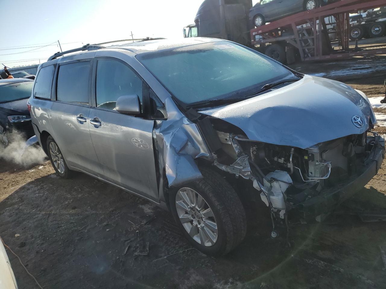 2016 Toyota Sienna - Image 4