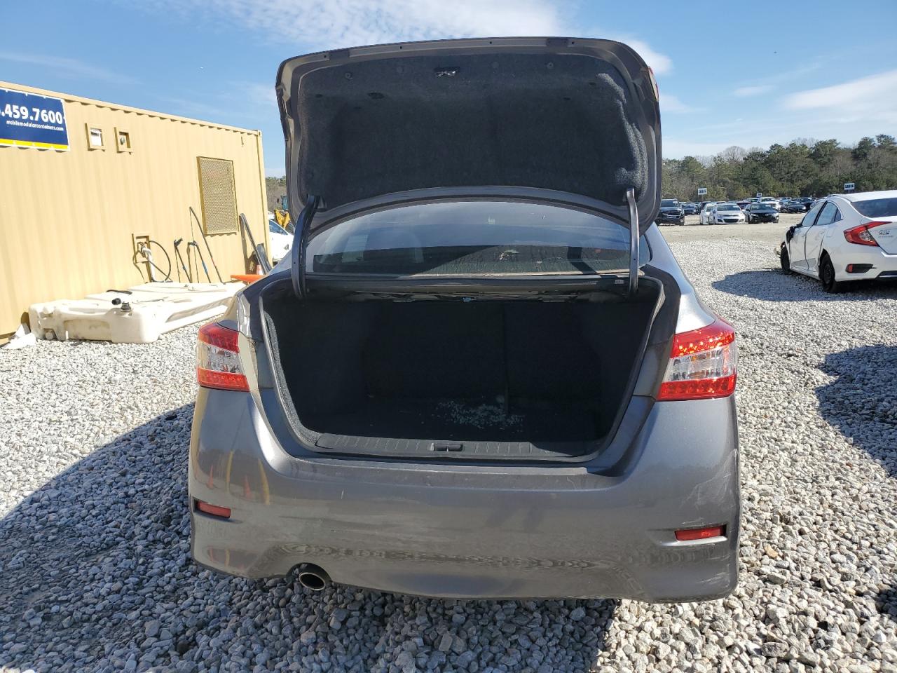 2015 Nissan Sentra - Image 6