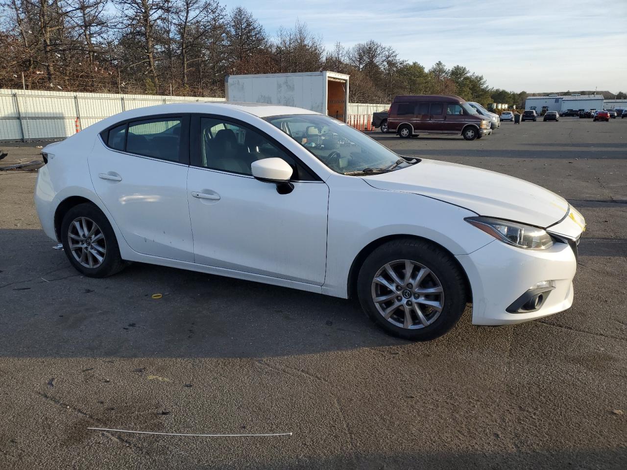 2016 Mazda 3 - Image 4