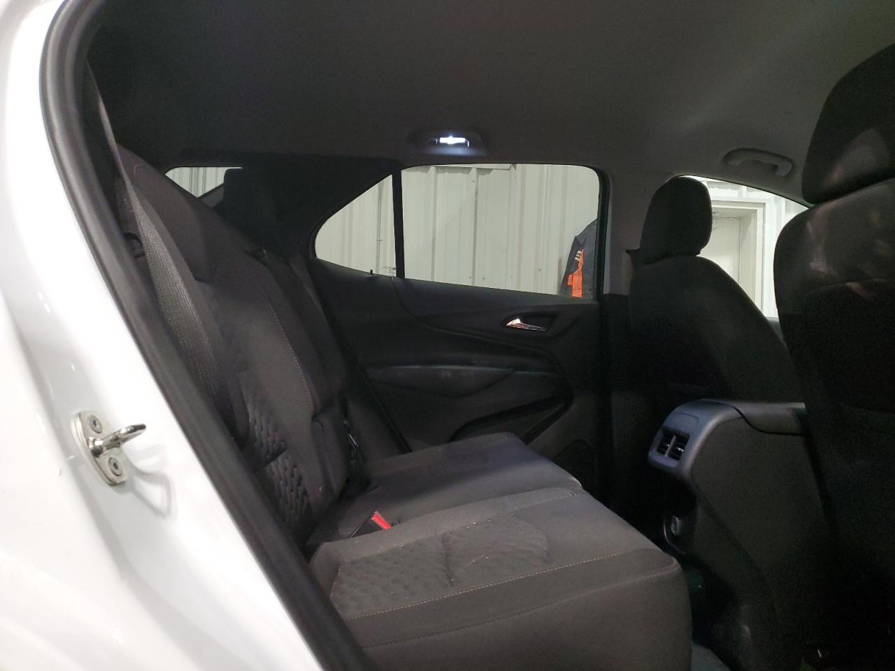 2018 Chevrolet Equinox - Image 11