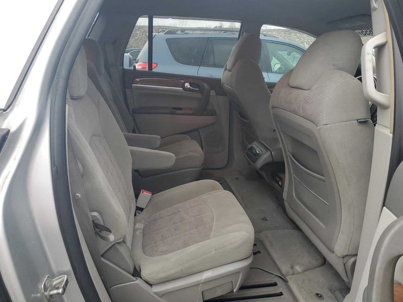 2009 Buick Enclave - Image 11