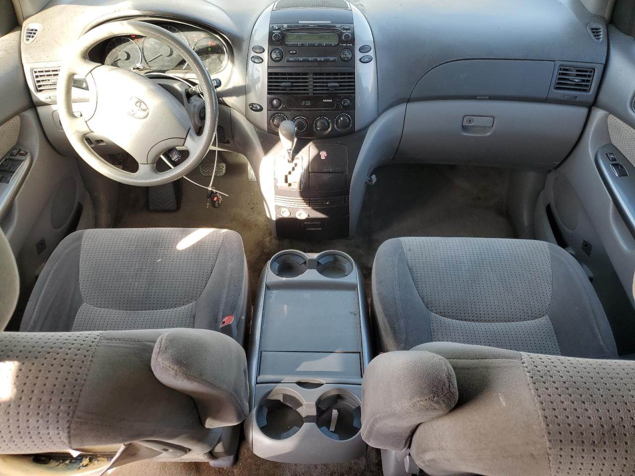 2009 Toyota Sienna - Image 8