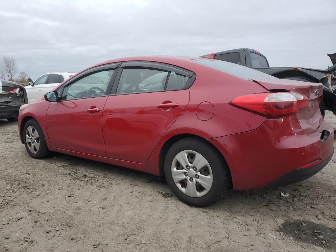 2016 Kia Forte - Image 2