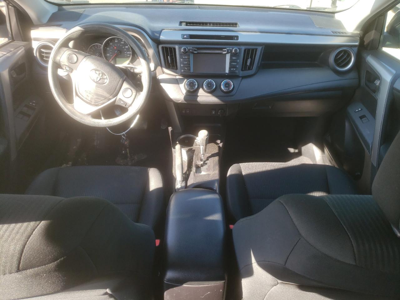 2016 Toyota RAV 4 - Image 8