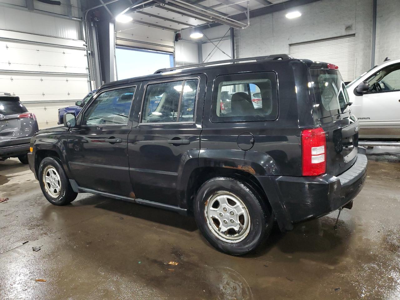 2010 Jeep Liberty (Patriot) - Image 2
