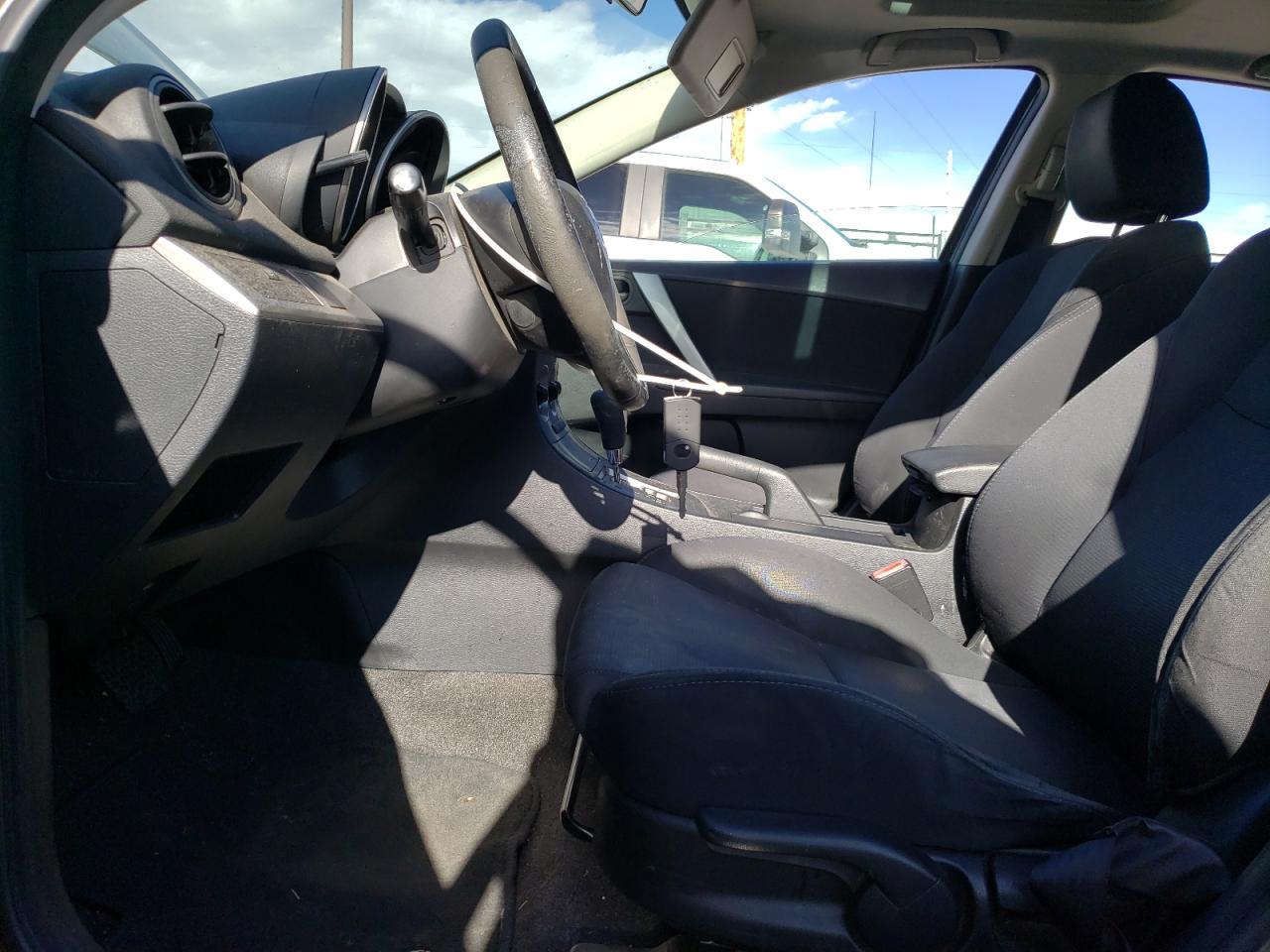 2011 Mazda 3 - Image 7