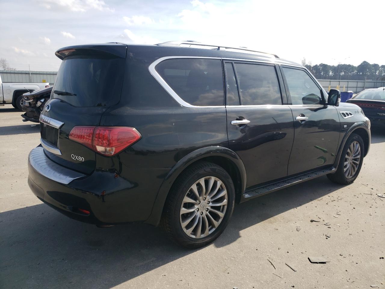 2016 Infiniti QX80 - Image 3