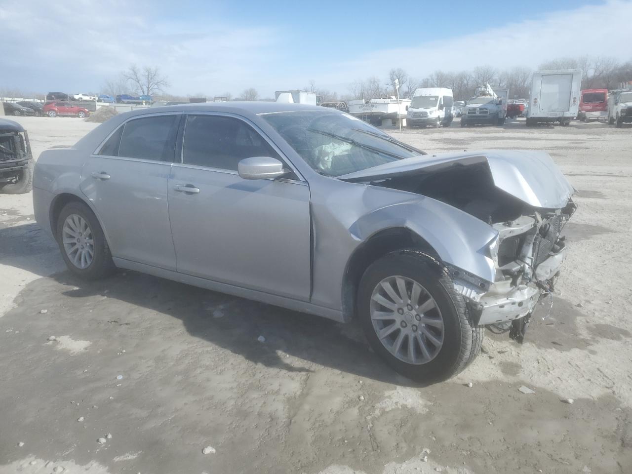 2013 Chrysler 300 - Image 4