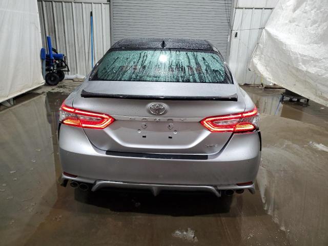  TOYOTA CAMRY 2018 Silver