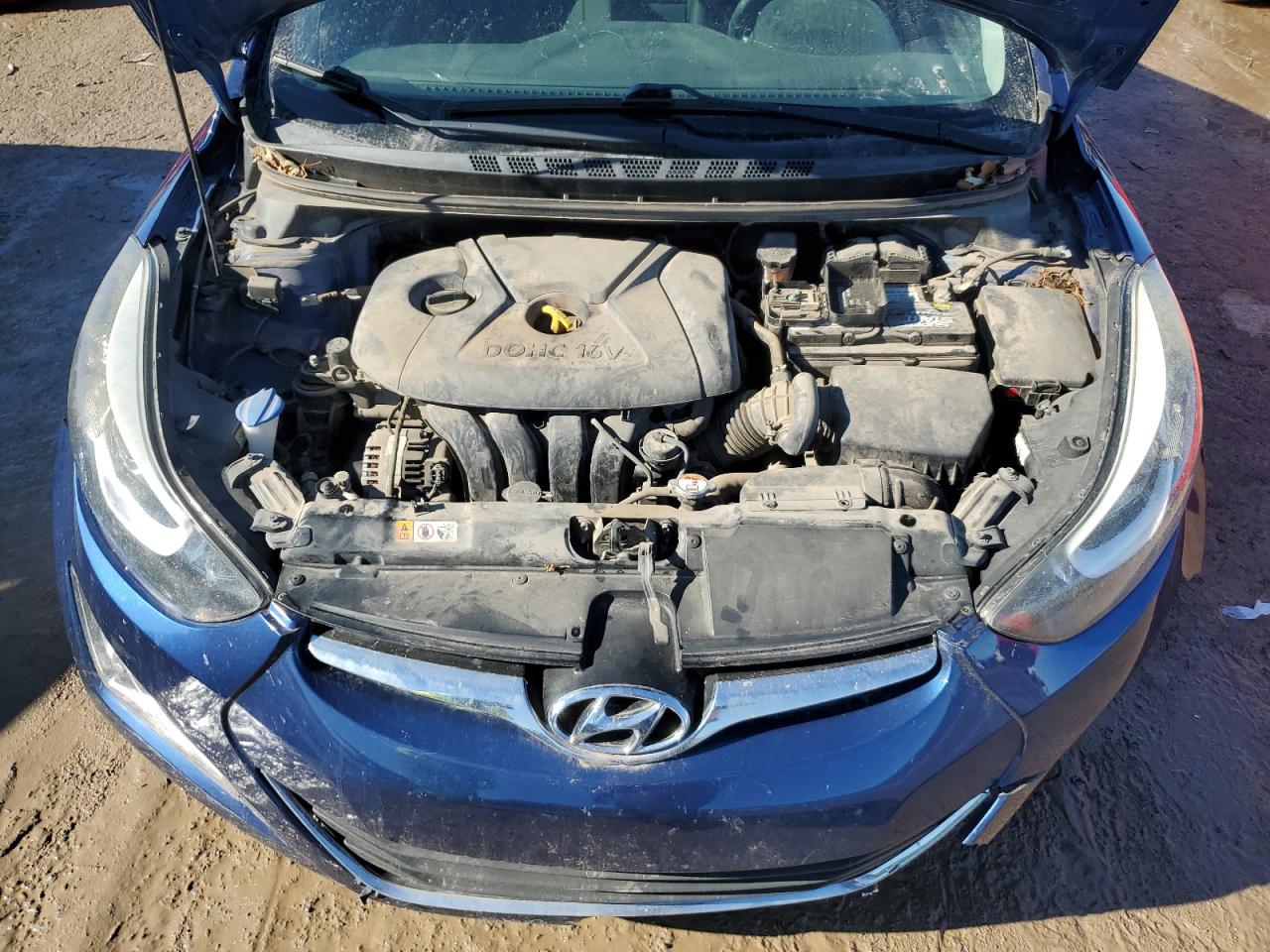 2016 Hyundai Elantra - Image 11