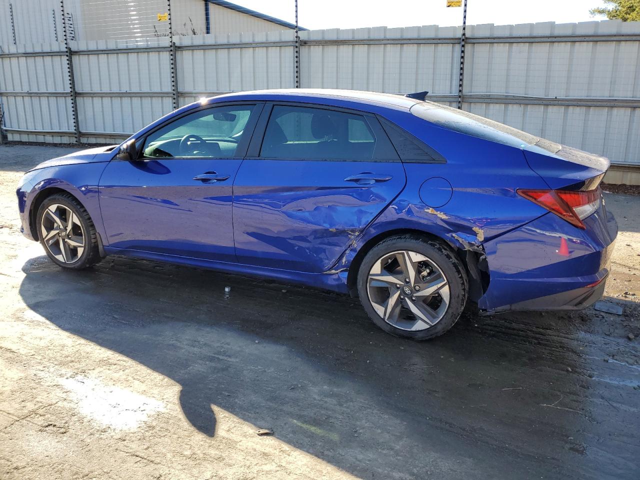 2023 Hyundai Elantra - Image 2