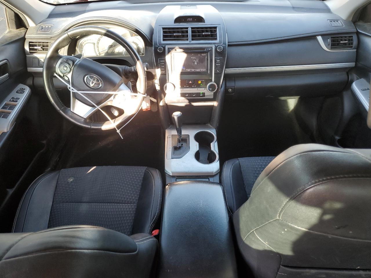 2014 Toyota Camry - Image 8
